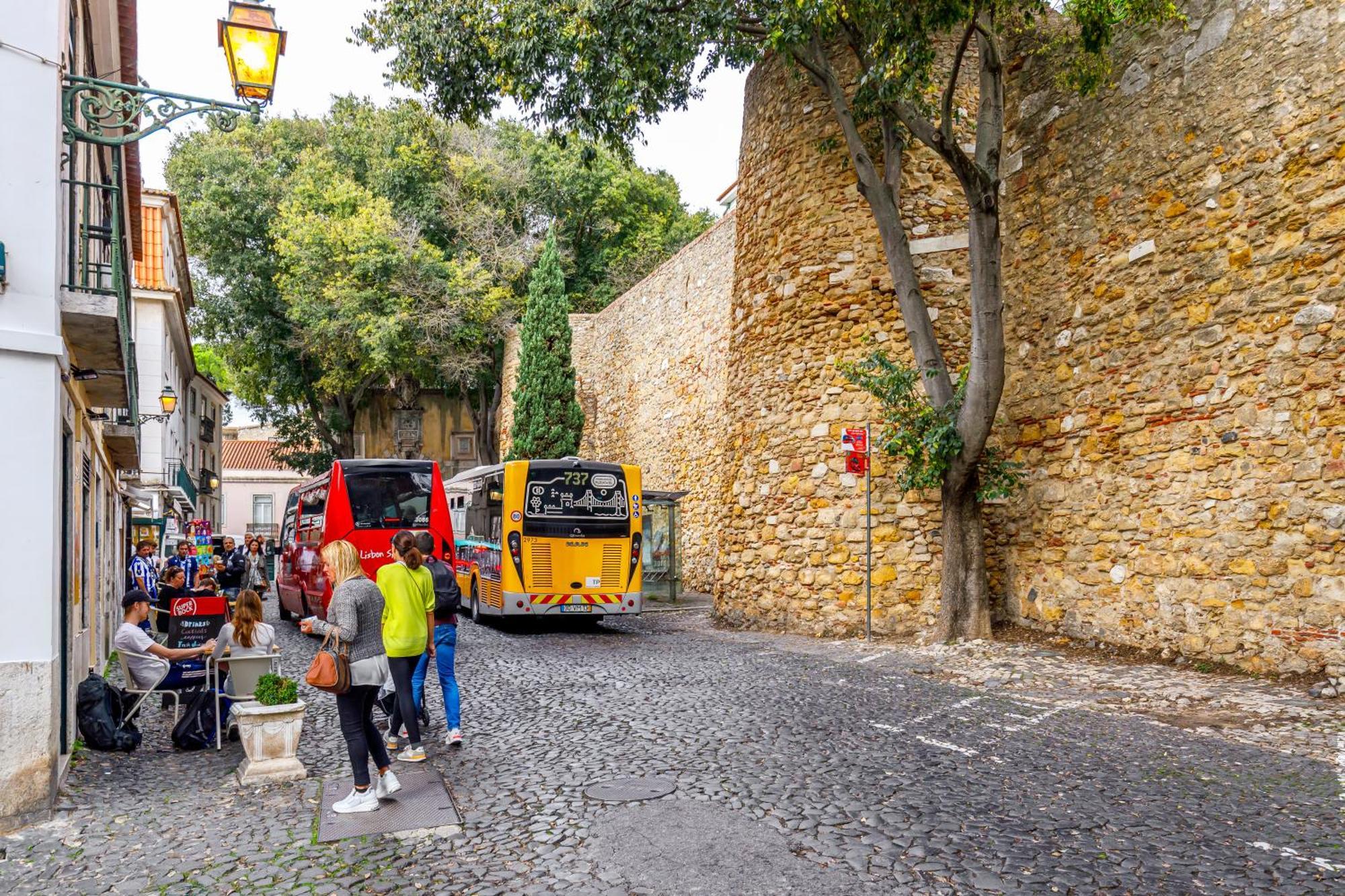 Sublime Apt Medieval Alfama Lisboa Exteriör bild